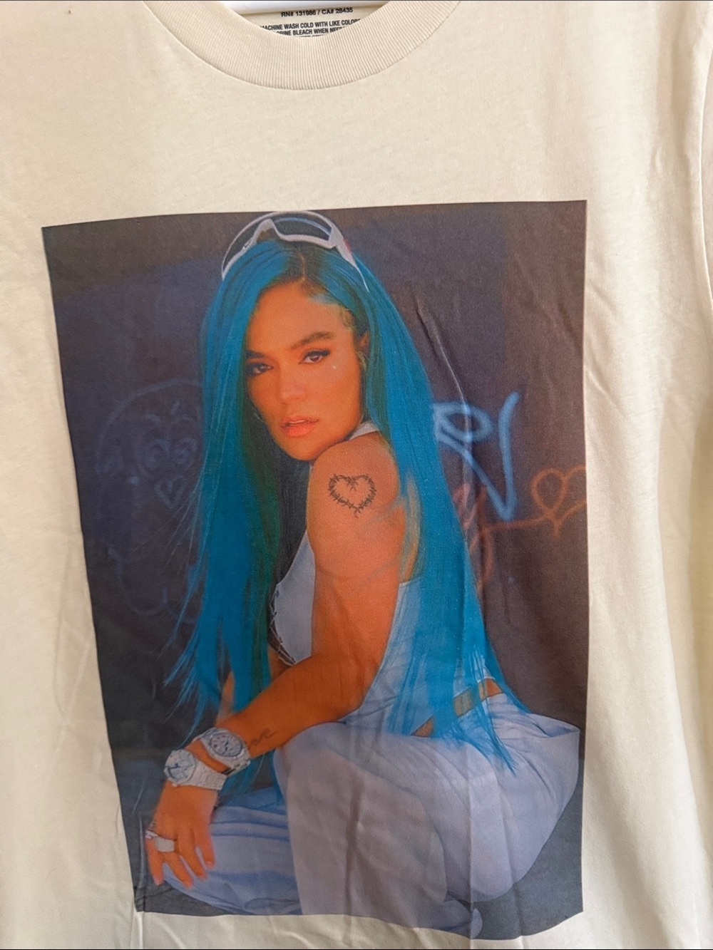 MAKE Cream Graphic Tee with Blue Hair Portrait - Picture 3 of 4